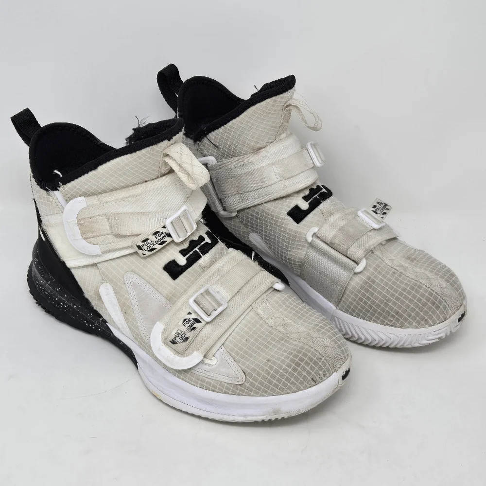Nike LeBron Soldier 13 TB Basketball Shoes White Black Size Men 7 CN9809-113
